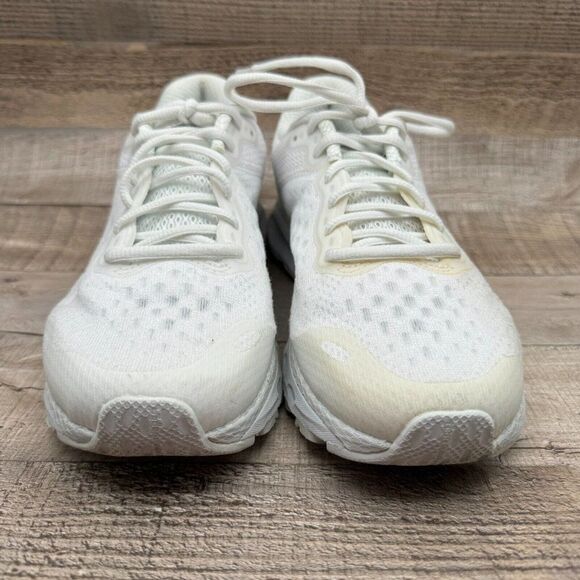 Under Armour Hovr Infinite 3 Running Shoes Womens Size 8 White Sneakers 3023556 - Picture 2 of 10